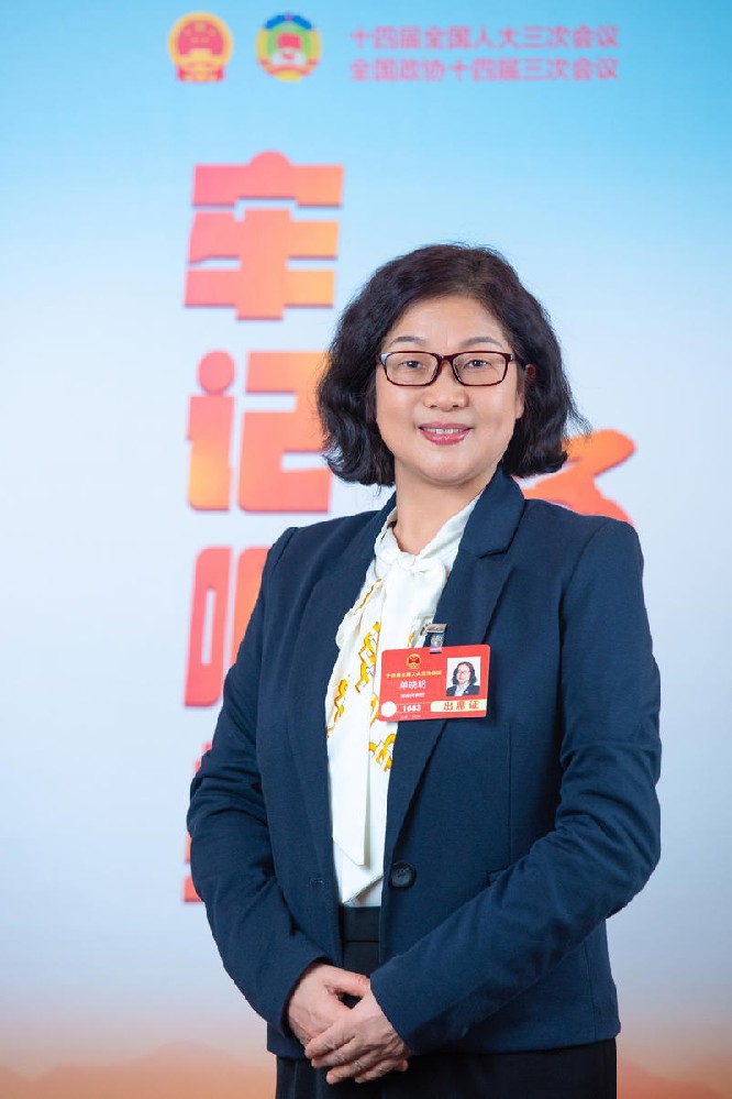 代表委员热议低空经济：建议试点授权地方政府管理低空空域